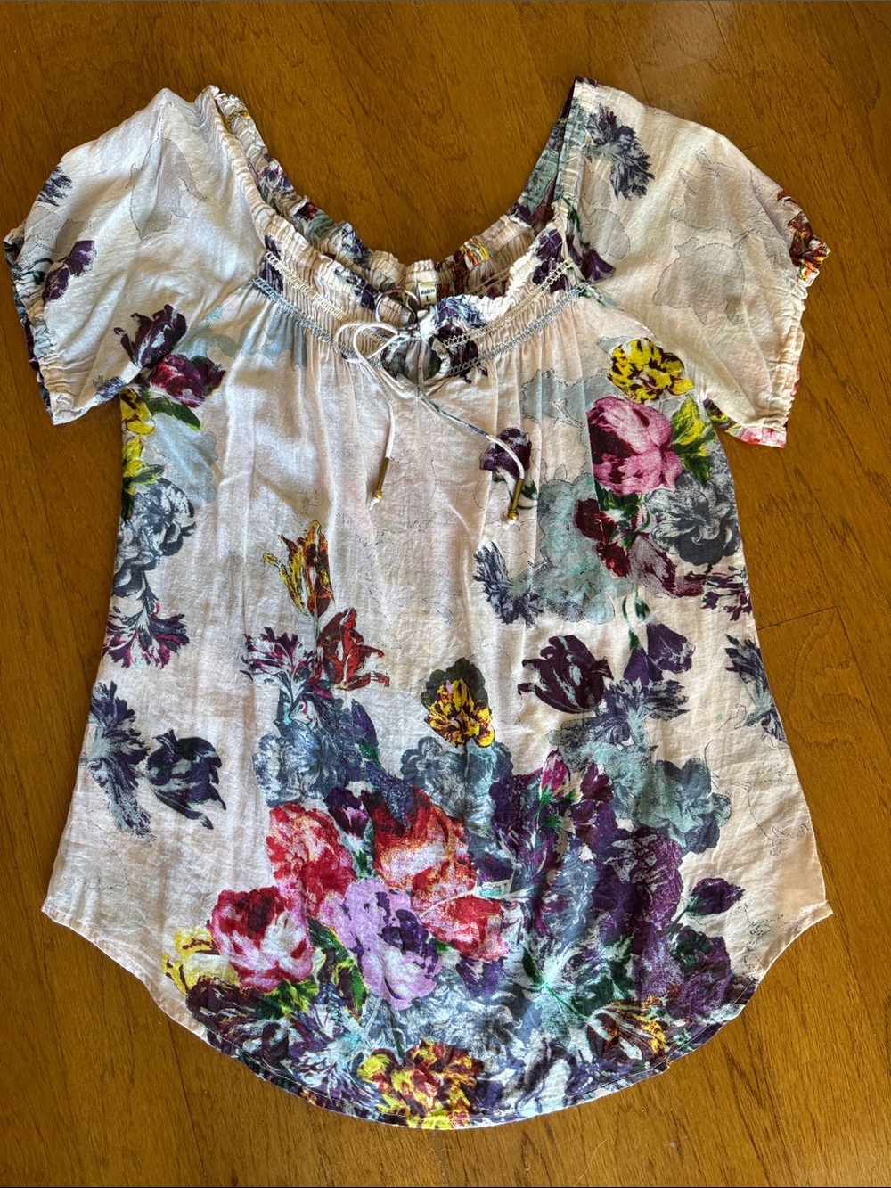 Vintage Floral Off the Shoulder Women’s Top in Ivory with Antique Floral Print
